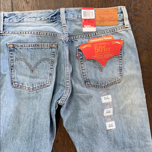 Women’s Levi 501 - Picture 4 of 4